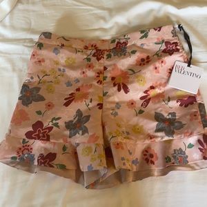 NWT RedValentino floral shorts size 4 us